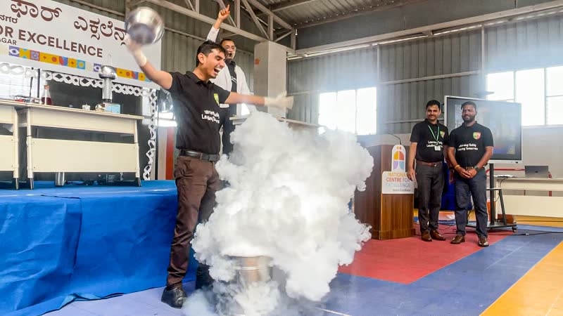 Liquid nitrogen cloud at a Manthan show
